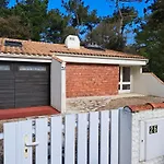 Charmante Maison 3 - 6 Personnes - Proche - Fr-1-323-252 Holiday home *