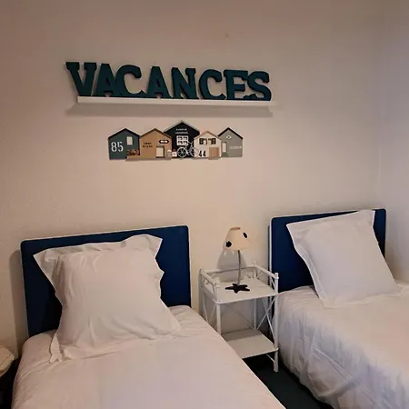 Casa de Férias Charmante Maison 3 Chambres - 6 Personnes - Proche Plage - Fr-1-323-252