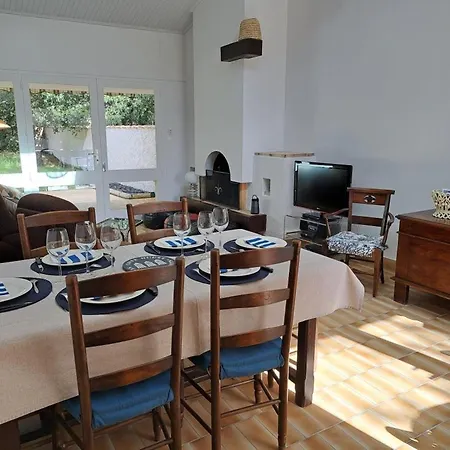 Maison De Vacances 3 Chambres Proche Plage Avec Terrasse Et Jardin A Saint Jean De Monts - Fr-1-323-252 Holiday home Saint-Jean-de-Monts