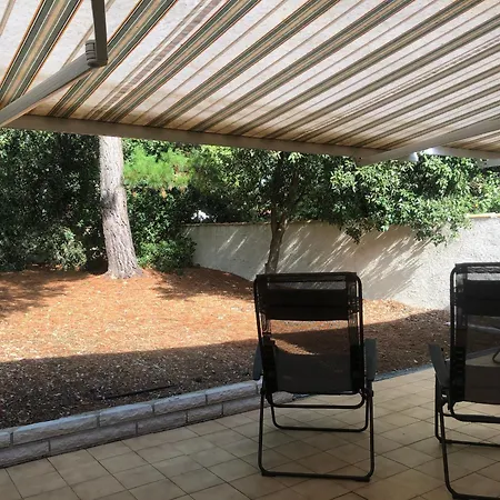 Charmante Maison 3 Chambres - 6 Personnes - Proche Plage - Fr-1-323-252 *