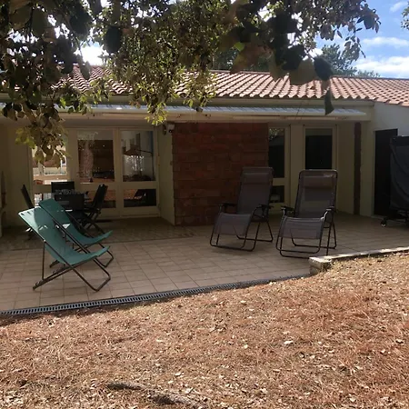 Charmante Maison 3 Chambres - 6 Personnes - Proche Plage - Fr-1-323-252