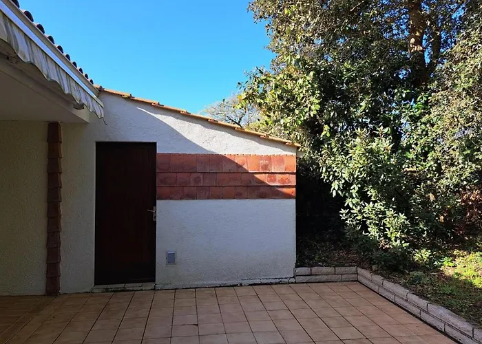 Holiday home Charmante Maison 3 - 6 Personnes - Proche - Fr-1-323-252 Saint-Jean-de-Monts