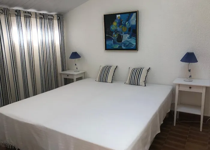 Charmante Maison 3 - 6 Personnes - Proche - Fr-1-323-252 *