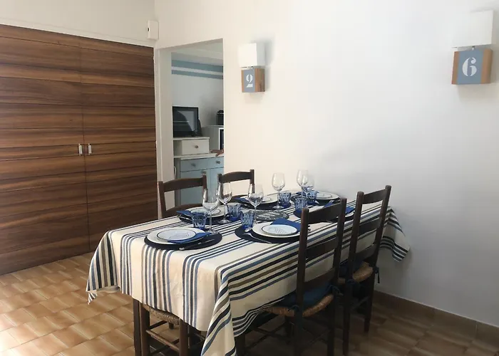 Holiday home Charmante Maison 3 - 6 Personnes - Proche - Fr-1-323-252 *